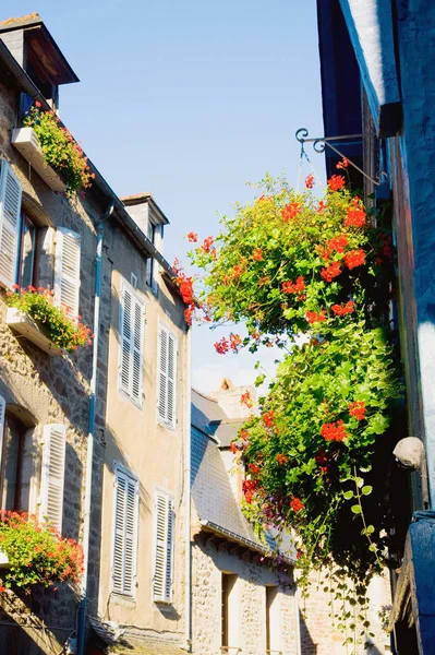 Gebouwen in Dinan, Bretagne, Frankrijk — Stockfoto