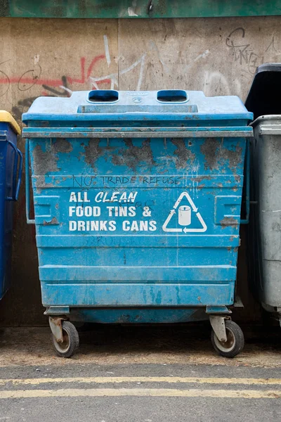 Recycling Skip Voor Blikken — Stockfoto