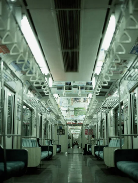 Порожній Поїзд Метро Світлом — стокове фото
