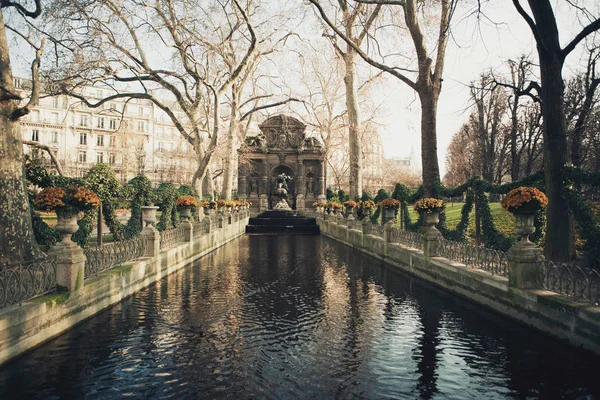 Estanque Parque París Francia —  Fotos de Stock