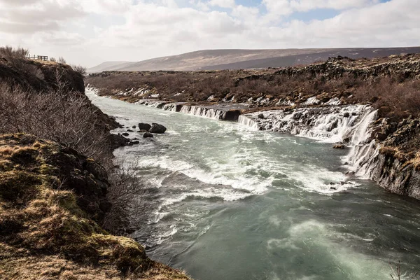 Hraunfossar Faller Island — Stockfoto