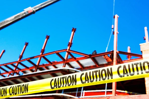 Warnband auf Baustelle — Stockfoto