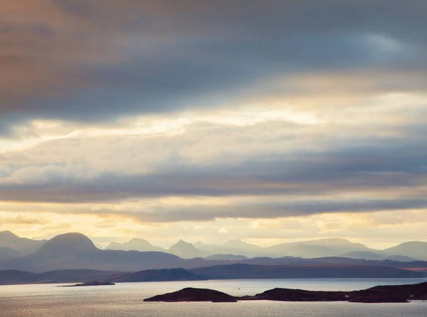 Драматичний Шторм Над Горами Північно Західного Нагір Шотландія — стокове фото