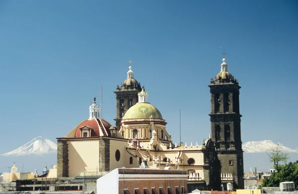 Puebla Kathedraal Vulkanen — Stockfoto