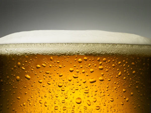 Primo piano di vetro di birra — Foto Stock