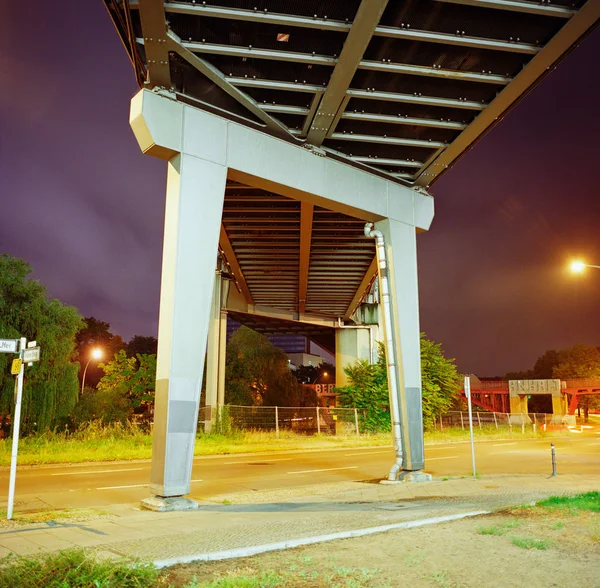 Flyover Nachts Berlijn Duitsland — Stockfoto