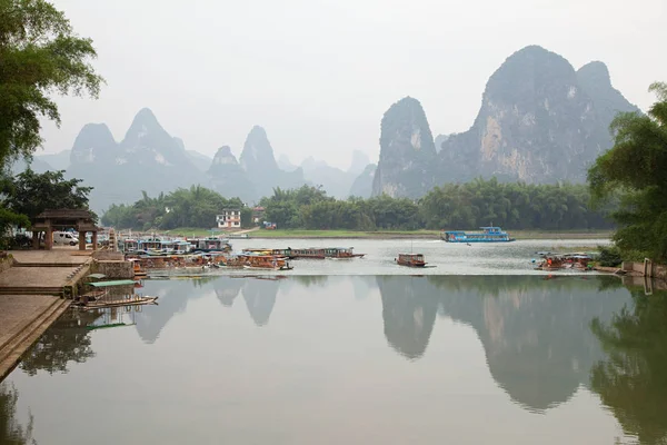 Kina, Guangxi-provinsen, xingping och karst landskap — Stockfoto