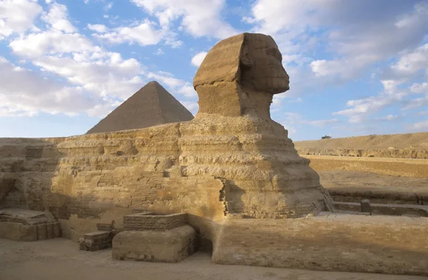 The great sphinx of giza — Stock Photo, Image
