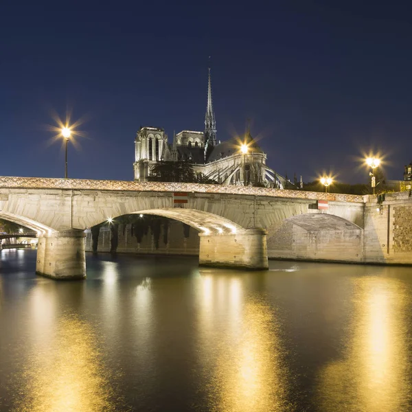 Uitzicht Notre Dame Kathedraal Seine Nachts Parijs Frankrijk — Stockfoto