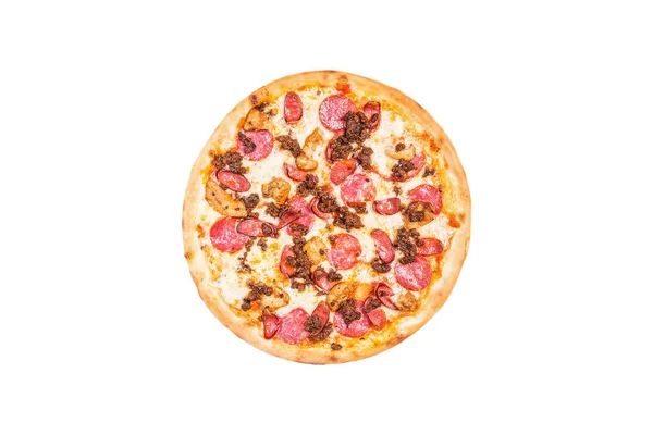 Delizioso mix di carne di pizza con salsiccia affumicata, pollo, carne macinata e salame piccante isolato su sfondo bianco . — Foto Stock