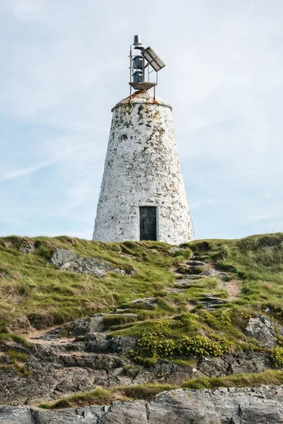 Llanddwyn lighthouse, Anglesey, North Wales — Stock Photo, Image
