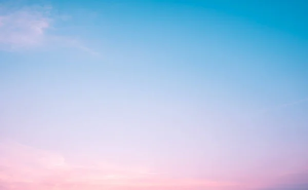 Atardecer Dramático Cielo Azul Rosa Nubes Fondo —  Fotos de Stock