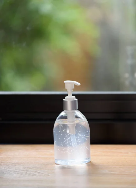 Weiße Fläschchen Desinfektionsmittel Oder Flüssigseife Zur Händehygiene Zum Schutz Vor — Stockfoto