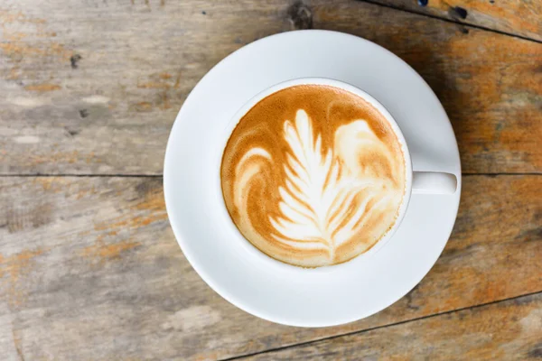 Pohled Shora Šálek Kávy Latte Art Starém Dřevěném Stole Kopírovacím — Stock fotografie