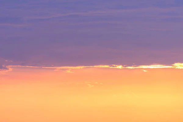 Dramático Céu Ponorâmico Pôr Sol Fundo — Fotografia de Stock