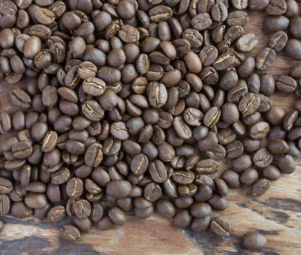 Roasted Coffee Beans Grunge Wood Background — Stock Photo, Image