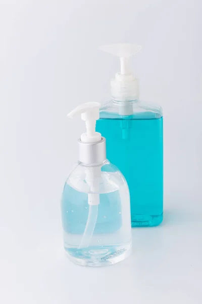 Blaue Und Weiße Händedesinfektionsflasche Alkoholgel Schützt Antibakteriell Vor Coronavirus Grippe — Stockfoto