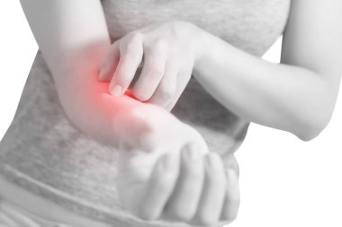 Beyaz arka plan üzerinde izole bir kadın kolu tırmalamak. Beyaz arka plan üzerinde kırpma yolu.