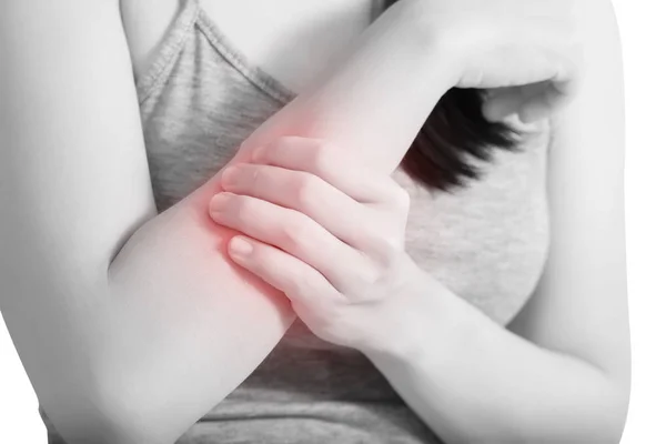 Acute pijn in een arm van de vrouw geïsoleerd op een witte achtergrond. Uitknippad op witte achtergrond. — Stockfoto