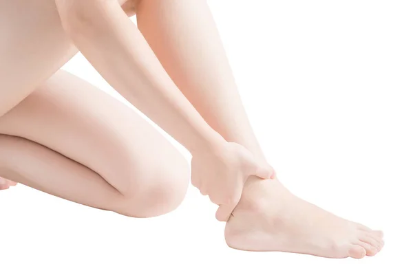 Beyaz arka plan üzerinde izole kadın ayak bileği akut ağrı. Beyaz arka plan üzerinde kırpma yolu. — Stok fotoğraf