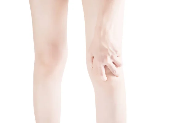 Ostry ból w kolanie kobieta na białym tle. Ścieżkę przycinającą na białym tle. — Zdjęcie stockowe