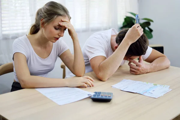 Portrait Young Couple Feeling Worried Cost Bad Economy Home — Stock Photo, Image