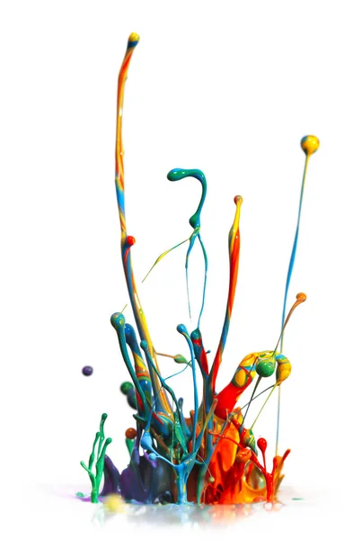 Pintura abstracta y tinta en un arco iris de colores salpicando en el — Foto de Stock