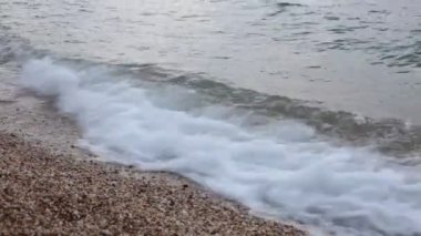 Şafağın güzelliği ve gün batımının romantizmi, rahatlama ve meditasyon videosu.