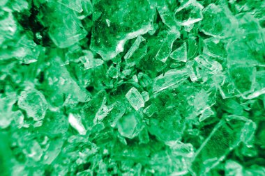 Küçük, keskin cam parçaları, makro buz parçaları.