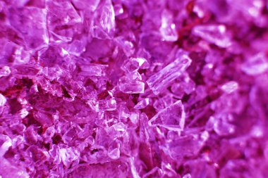 Küçük, keskin cam parçaları, makro buz parçaları.