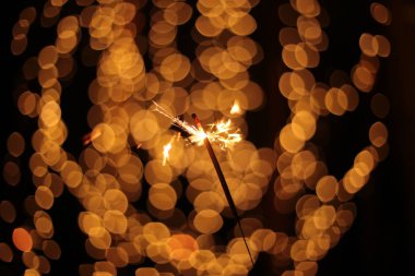 Parlak ışıl ışıl ışıl ışıl arka plan ve maytap