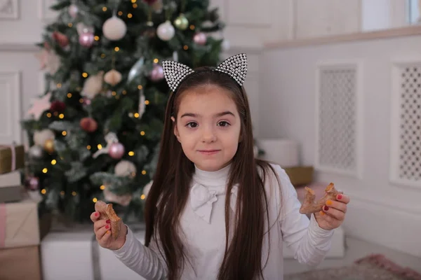 Retrato Navidad Una Hermosa Chica Con Pelo Largo Rubio Estado — Foto de Stock