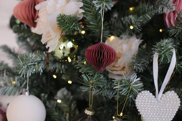 Christmas Decoration Shiny Toy Decorates New Year Tree — Stock Photo, Image