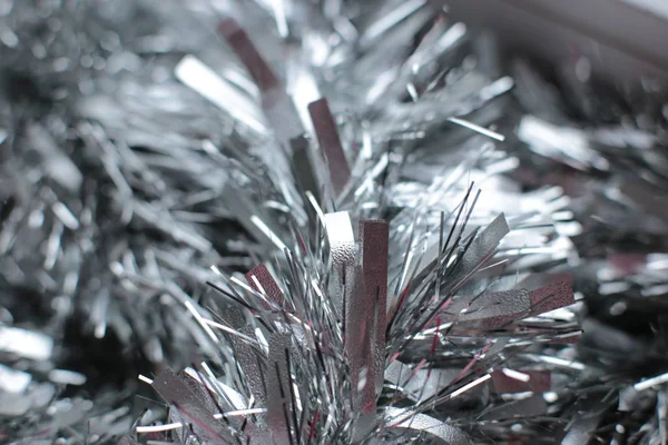 Weihnachtskugel Und Girlanden Auf Dem Weihnachtsbaum Festlich Glänzender Hintergrund — Stockfoto