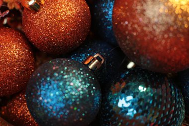 Dekoratif Noel ağacı oyuncağı makro fotoğraf parlıyor