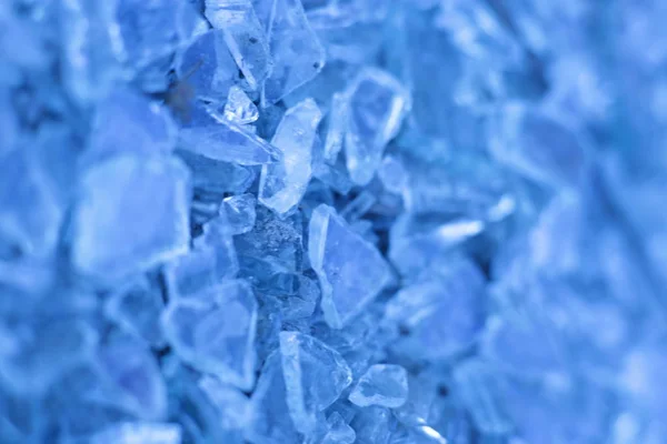 Kleine Blaue Glasfragmente Makroeisstücke Hintergrund — Stockfoto