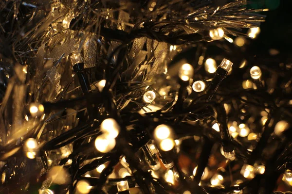 Weihnachten Glänzenden Hintergrund Mit Einem Flackernden Kranz Silvester Hell Dekor — Stockfoto