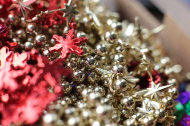 Dekoratif Noel ağacı oyuncağı makro fotoğraf parlıyor