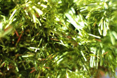 Noel atmosferinin sihirli renkleri boşlukta parlıyor.