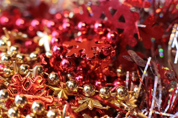 圣诞光彩夺目的背景 闪烁不定的花环 新年灿烂的装饰细节宏观摄影灯 — 图库照片