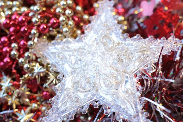 Νέο Χρόνια Λαμπερό Τρεμοπαίζει Χάντρες Χριστούγεννα Ζωντανή Διακόσμηση Λεπτομέρειες Μακροεντολή — Φωτογραφία Αρχείου