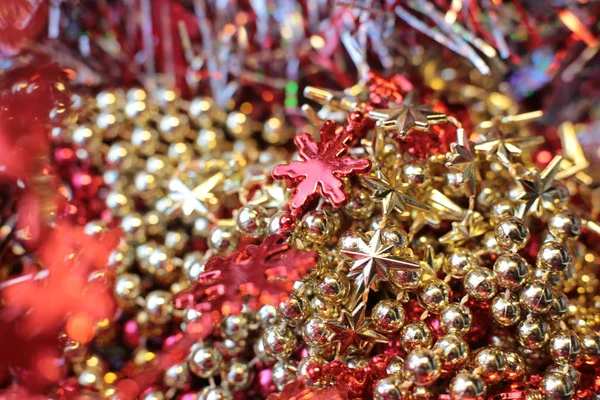Shining Christmas Shiny Toy Bright Beads Decorate New Year Spruce — Stockfoto