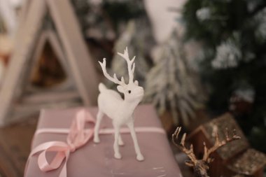 Dekoratif Noel ağacı oyuncağı makro fotoğraf parlıyor 