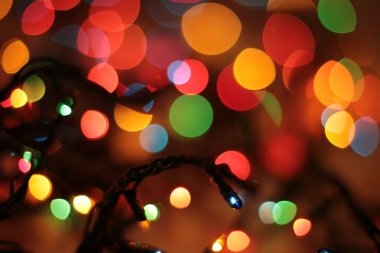 Çok renkli Garland Bokeh Noel arkaplanı