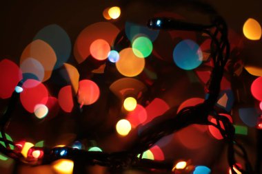 Çok renkli Garland Bokeh Noel arkaplanı