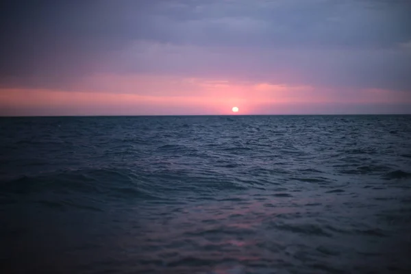 海の夕日自然の夜明けの美しさ — ストック写真