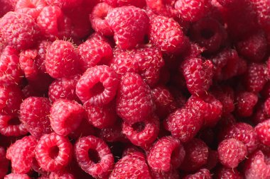 ahududu olgun ve sulu makro fotoğraf.