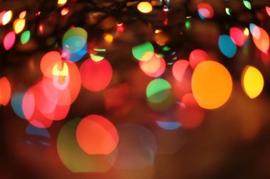 Odak dışında çok renkli zarif çelenk Bokeh Noel makro arkaplanı