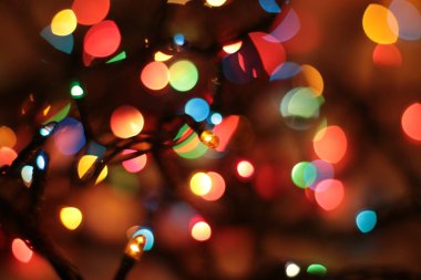 Odak dışında çok renkli zarif çelenk Bokeh Noel makro arkaplanı