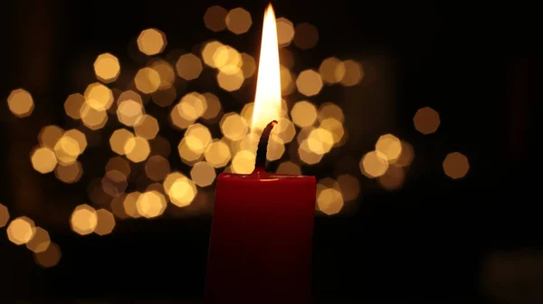 Red Candle Burns Fire Background — Stock Photo, Image